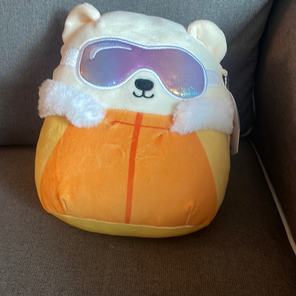 Cute and cuddly pillow perfect to sleep with - Picture 1 of 2